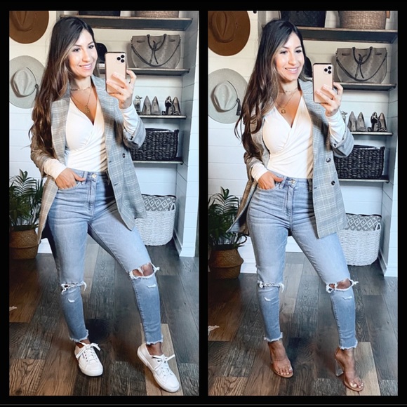 New Gray Plaid Women's Blazer - Picture 10 of 12